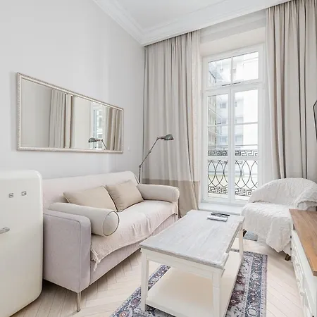 Srodmiescie Piekna Comfort Апартаменты *